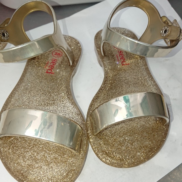SALE!! SEED Champagne sandals for Girls 