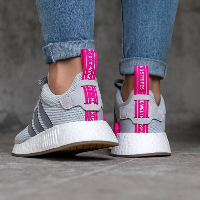 adidas nmd r2 women's grey and pink