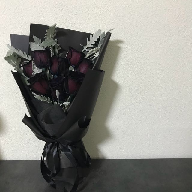 Black Roses Bouquet Gardening On Carousell