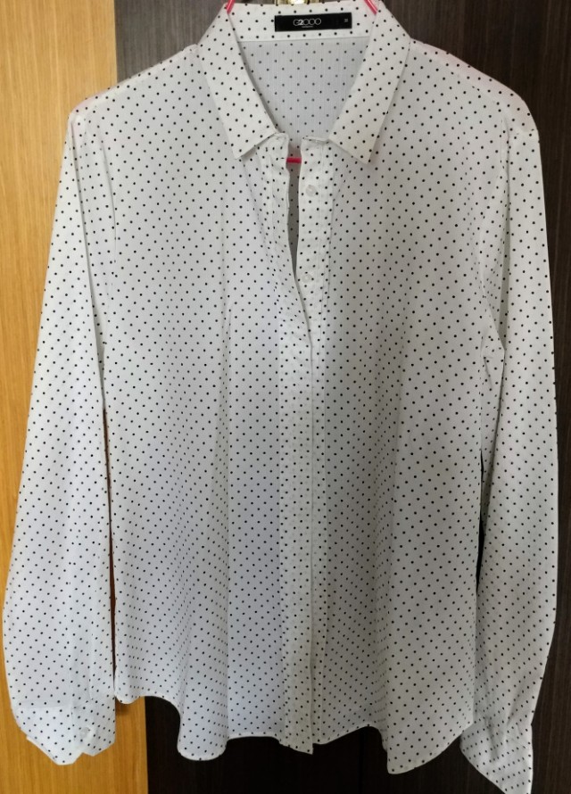 G2000 Blouse, Women's Fashion, Tops, Blouses on Carousell