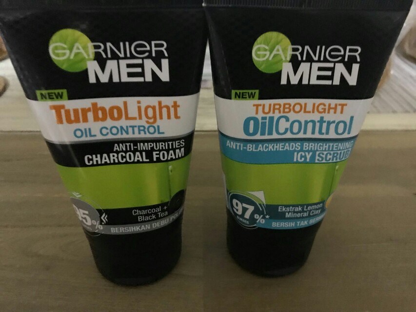 garnier oil control face wash