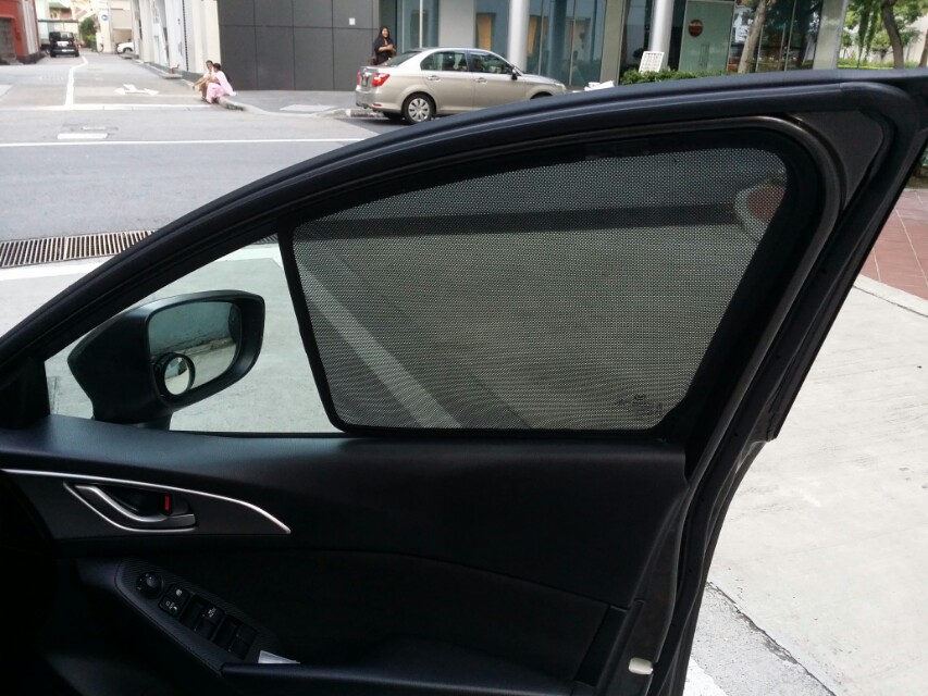 Mazda 3 sunshade sale