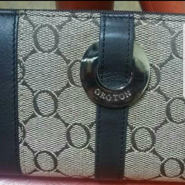 oroton purse