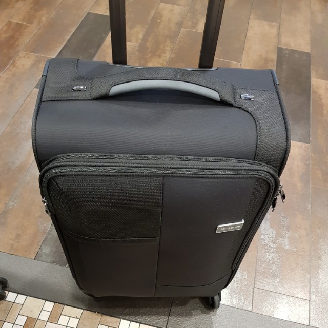 samsonite hand luggage