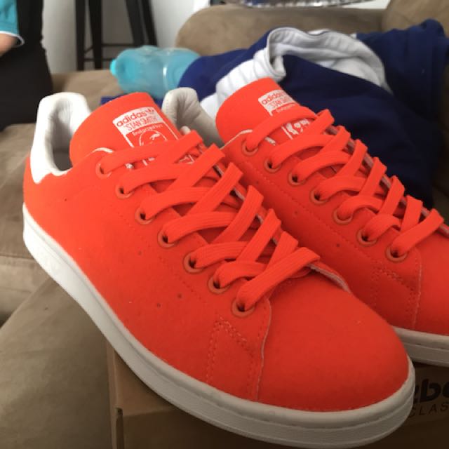stan smith neon orange