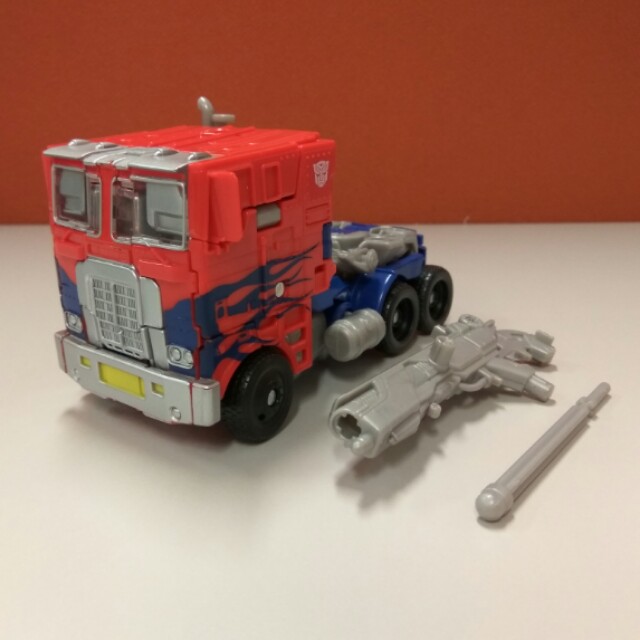 Transformers Evasion Mode Optimus Prime Evolution 2 Pack Toys Games Bricks Figurines On Carousell