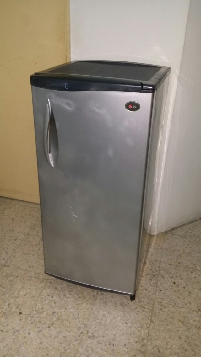 Used Lg Single Door Fridge Peti Sejuk Peti Ais Kitchen Appliances On Carousell
