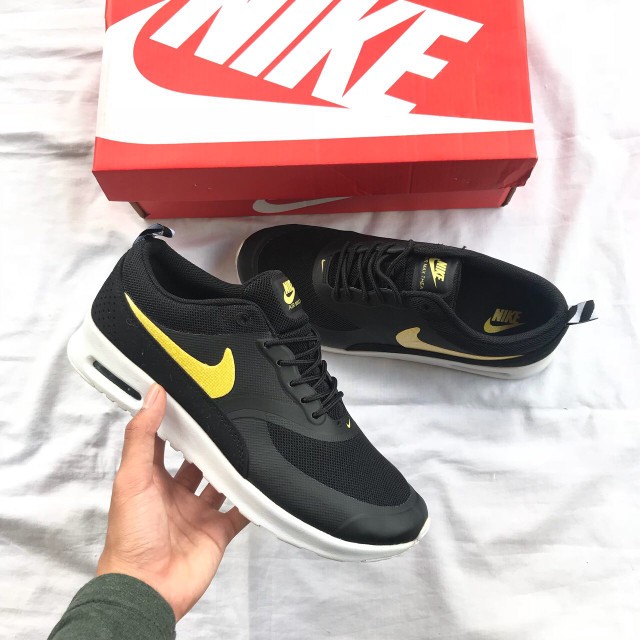 Nike max thea schwarz 2025