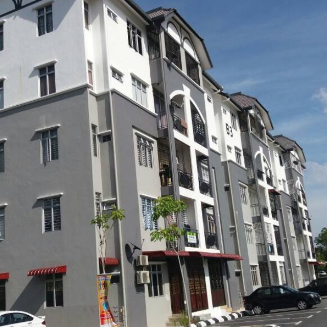 Bdr Baru Salak Tinggi Dahlia Court Sepang Property Rentals On Carousell