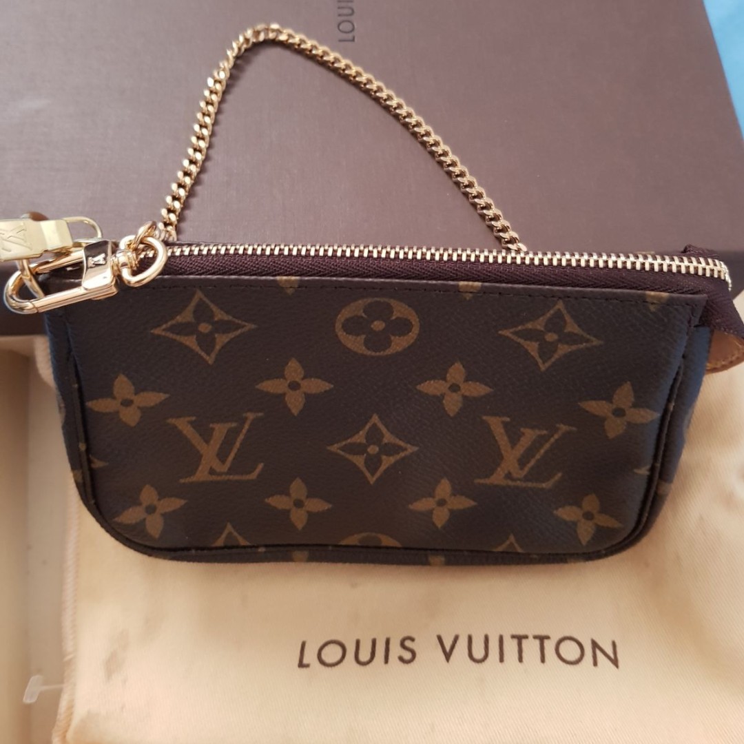 Louis Vuitton LV mini pochette accessories, Luxury, Bags & Wallets on  Carousell