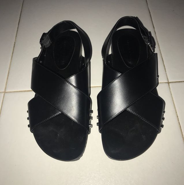 charles and keith black sandals