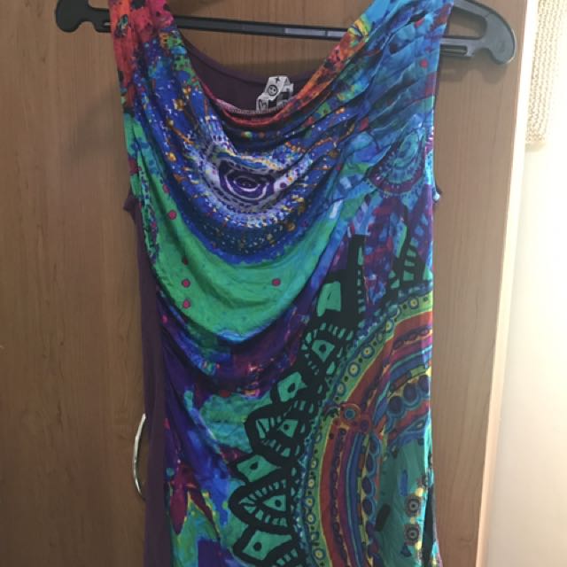 Desigual top bnew (Category: Blouses) located in Quezon City. Submitted by achitoni (Listing ID 145119875, Image 2). Description: Bnew Desigual printed top available fits small- semi large .