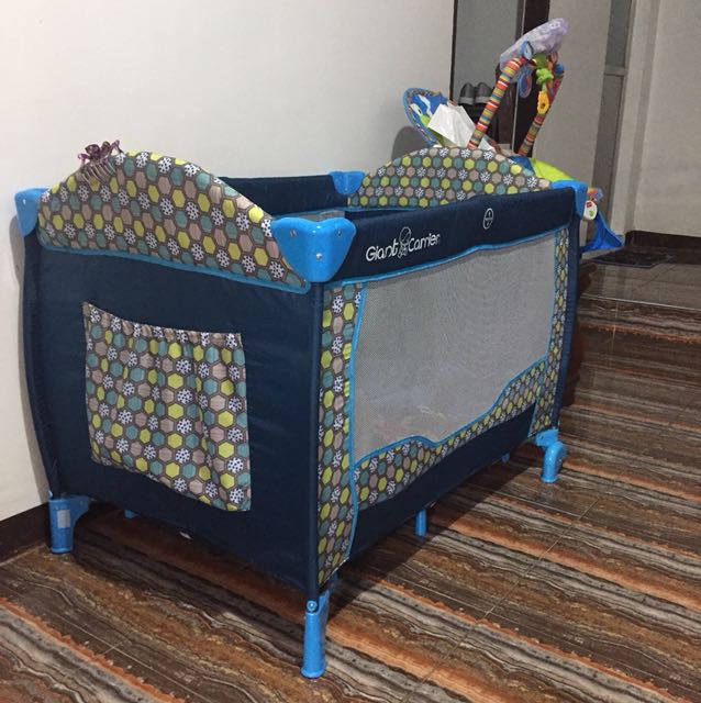 giant carrier crib size