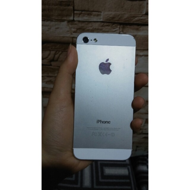 Iphone 5 16 gb factory unlocked (Category: iPhone 12 Series) located in Cainta. Submitted by saelselore (Listing ID 145078067, Image 3). Description: For sale or for swap sa iphone 6 Add cash ako Issue: makikita po sa picture ang issue Yung lang po.