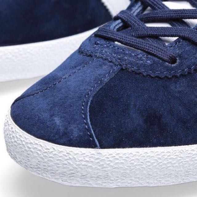 Gazelle og navy shop