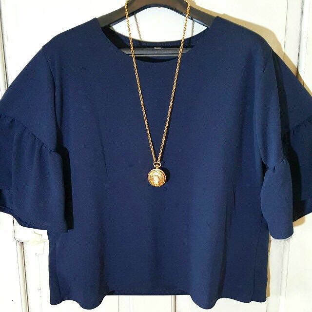 Plus size Bell Blouse in Navy Blue (Category: Blouses) located in Mandaluyong City. Submitted by sweetplumpsize (Listing ID 139431996, Image 3). Description: Blue Bell Top Plus size New size: 3x up to semi4x stretchable & soft material crepe fabric #flymetosg.