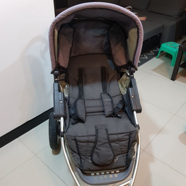 Quinny Jogger Stroller, Babies & Kids, Going Out, Strollers on Carousell