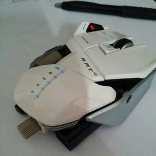 Mouse Mad Catz (white) condition 95%.  Nego