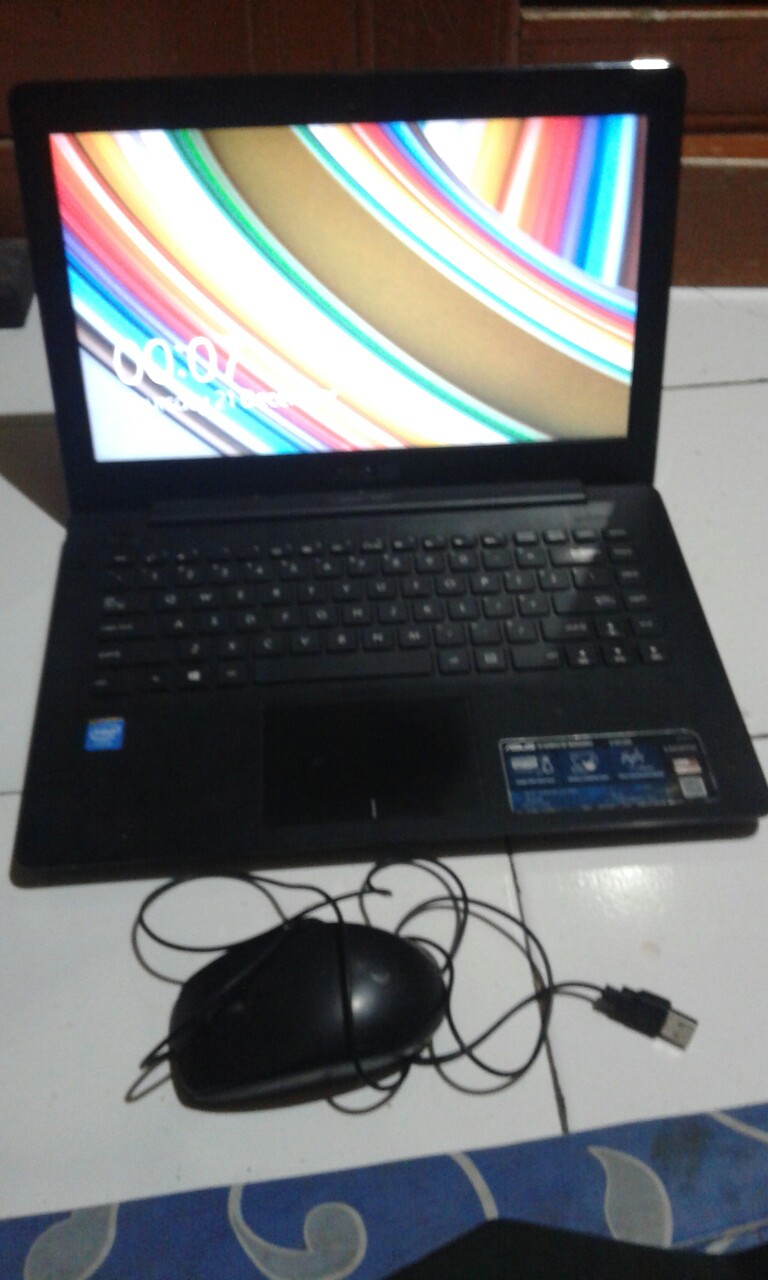 Asus X543m Mulus Pulset Tinggal Pake Elektronik Komputer Laptop Di Carousell
