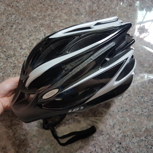 Louis Garneau Bicycle Helmet, Sports Equipment, Bicycles & Parts, Bicycles  on Carousell