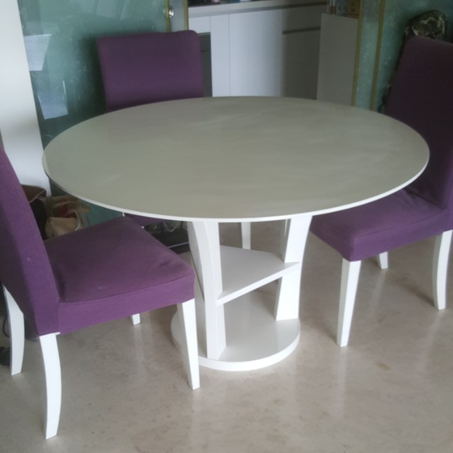 Pearl White Dining Table 123rf Millions Of Creative Stock Photos Vectors Videousic Files For Your Inspiration And Projects