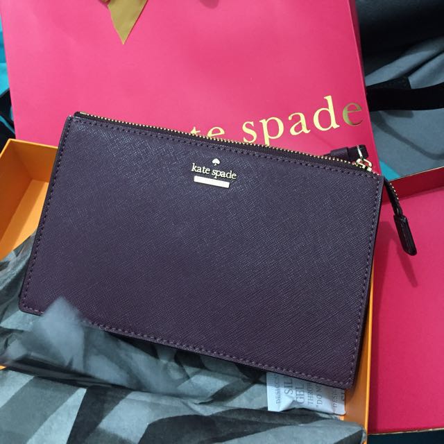 kate spade wristlet original vs fake