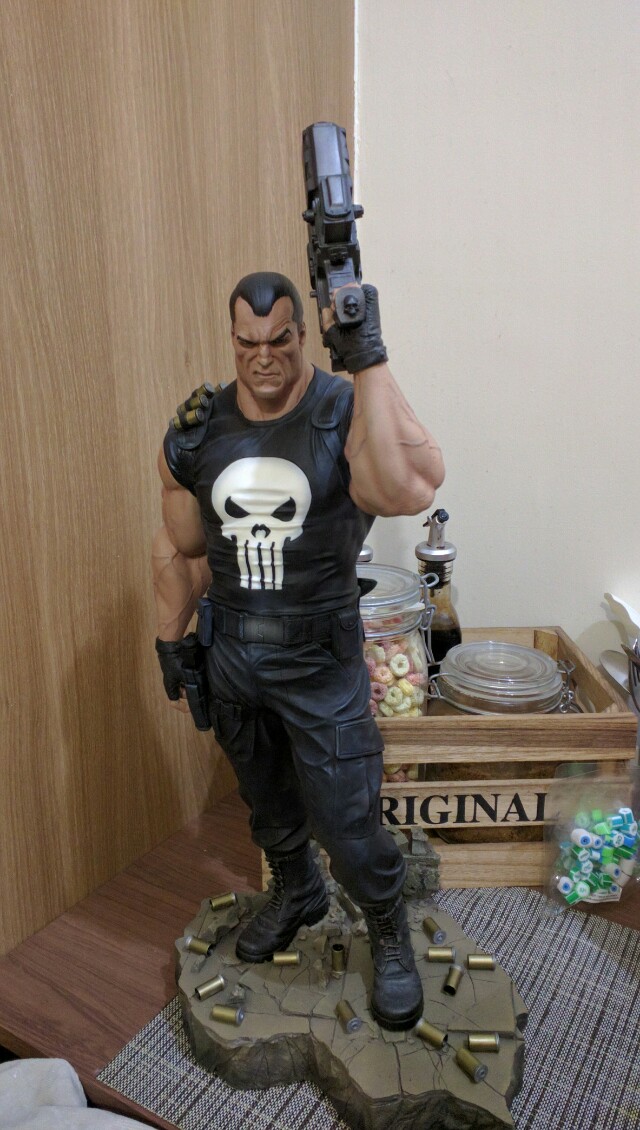sideshow punisher comiquette