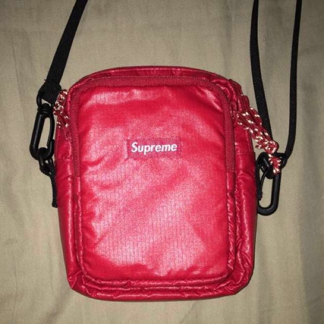 Supreme FW17 Shoulder Bag Red Pre owned Great Condition