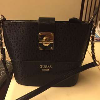 Ladies Handbag Purse From Guess