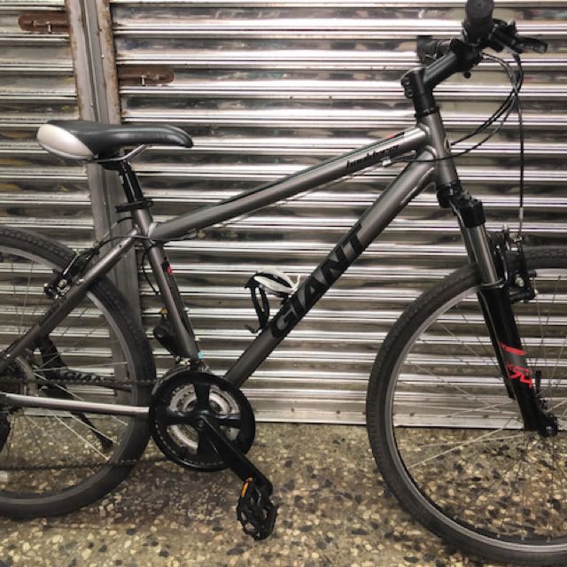 giant boulder 21 speed mountain bike
