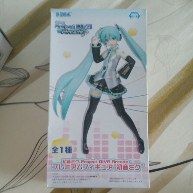 Hatsune Miku Figurine Project Diva Entertainment J Pop On Carousell