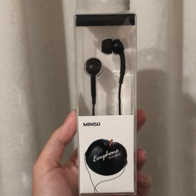 Miniso in ear earphones (black), Electronics, Audio on Carousell