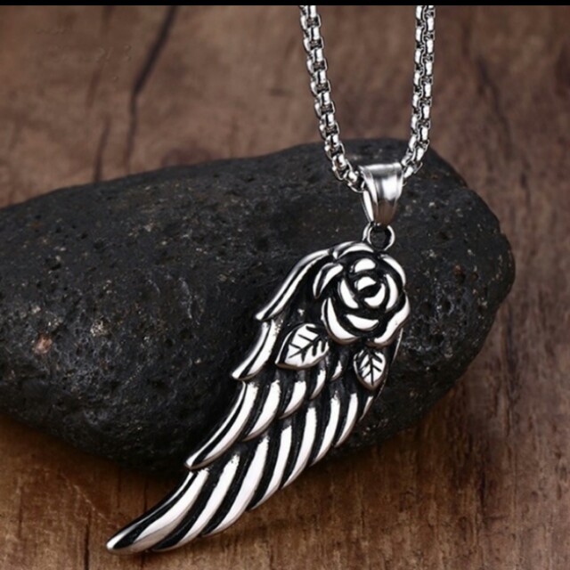 stainless steel rose necklace