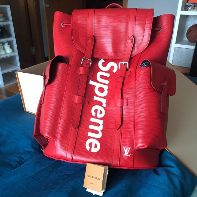 RED/BLACK LV x SUPREME Christopher Backpack . Danube pm, Men&#39;s Fashion, Bags & Wallets on Carousell