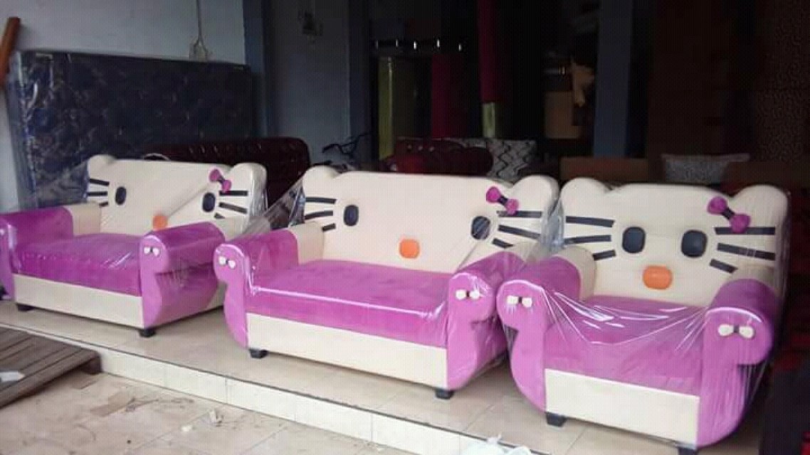98 Koleksi Gambar Kursi Sofa Hello Kitty HD