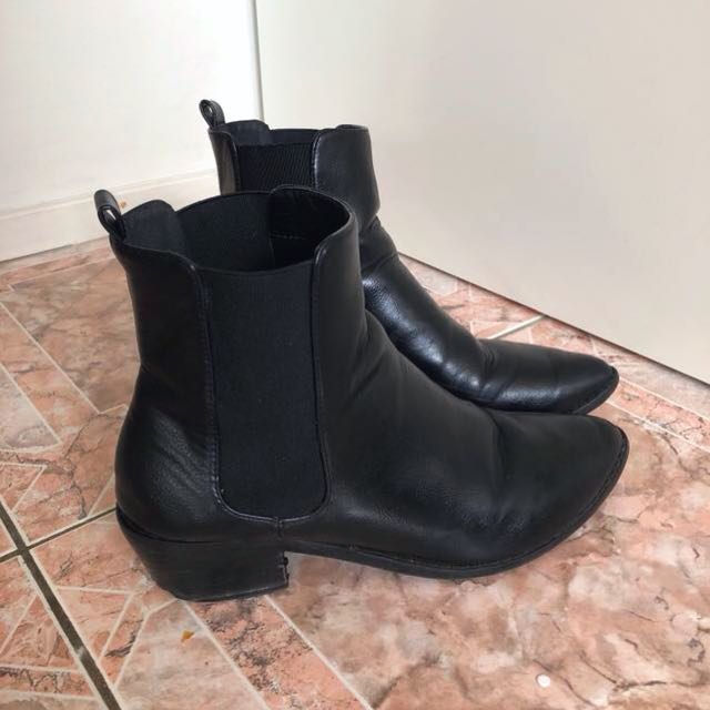 trendy ladies sneakers