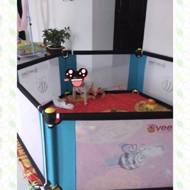 Vee Bee 6 Sided Play Yard Babies Kids Toys Walkers On Carousell