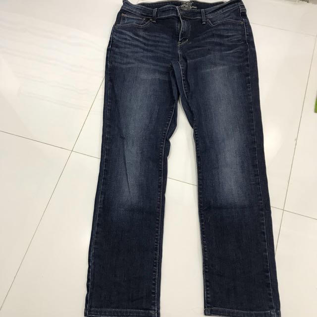 levis 31 demi curve