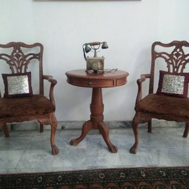 Chip N Dale Set 2 Chairs 1 Round Table Home Furniture