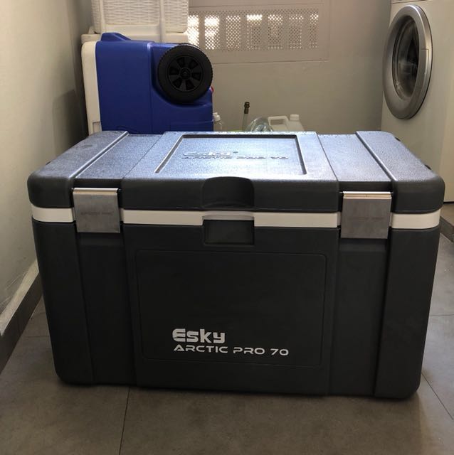 Esky ice cooler box, Sports Equipment, Sports & Games, Water Sports on