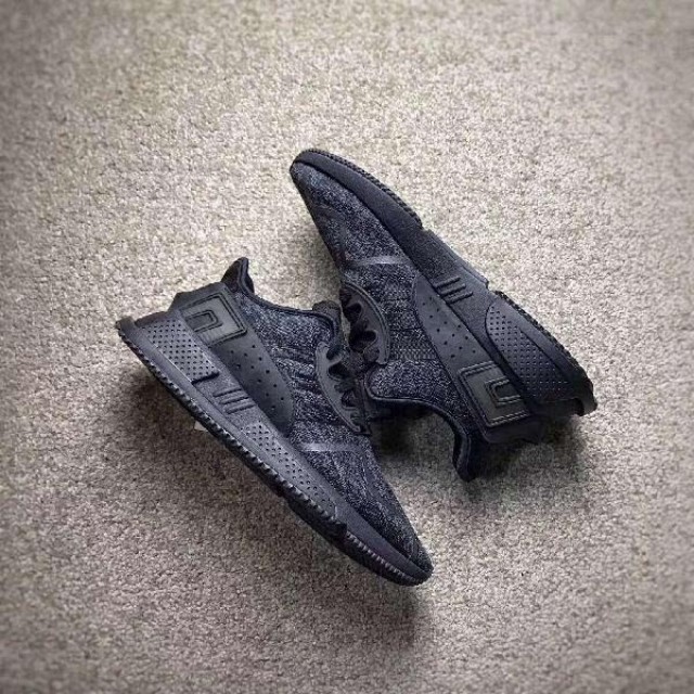 Eqt cushion discount adv triple black