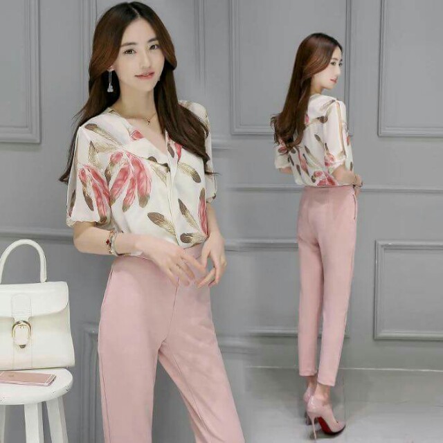 Formal Dress Terno Soft Pink (Category: Dresses) located in Quezon City. Submitted by danaia (Listing ID 145610685, Image 2). Description: 💋Terno 💫Free size fits up to Semi L 💫1 Color 💫Top-Chiffon, Pants-Spandex #ternoset #pink #softcloth #officewear #officeattire #fashiontrends #fashionista #fashion #floraldress #softpants.