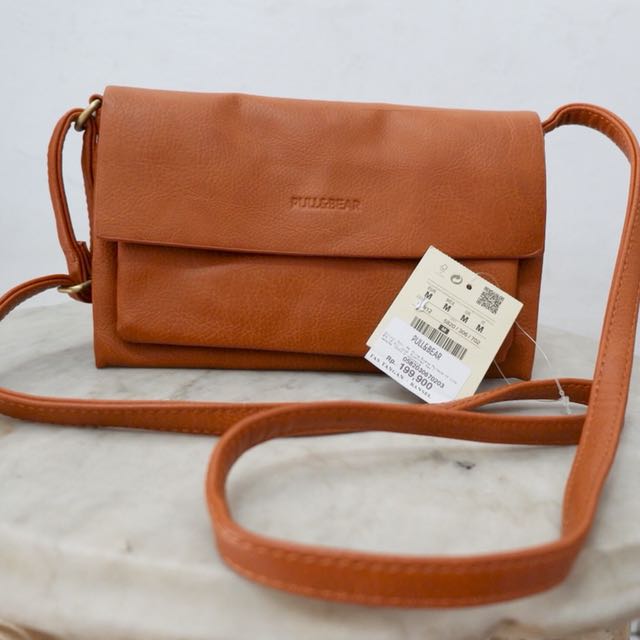 pull and bear sling bag