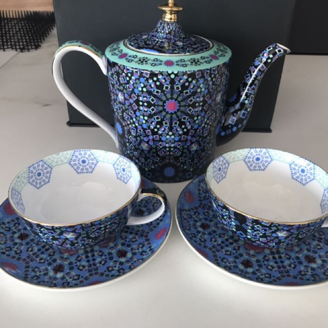 T2 top teapot set