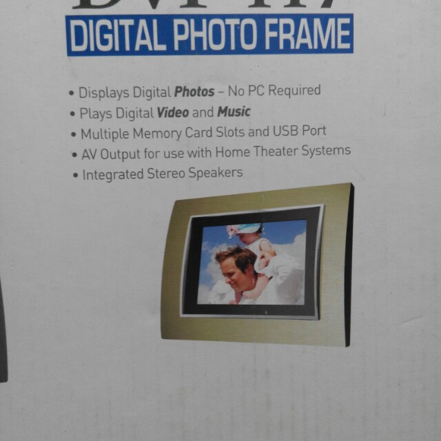 Yashica Digital photo Frame DVF117, Furniture & Home Living, Home Decor