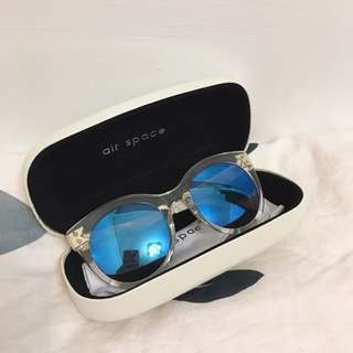 二手＞Air space 太陽眼鏡 ，附眼鏡盒+眼鏡布｜透明框藍色大鏡面、太陽眼鏡、平價墨鏡