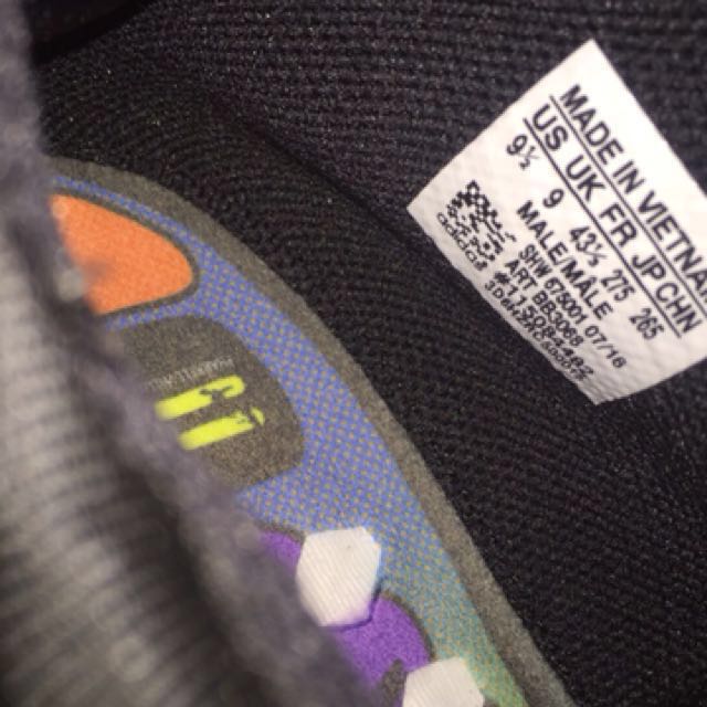 Nmd sales black fake