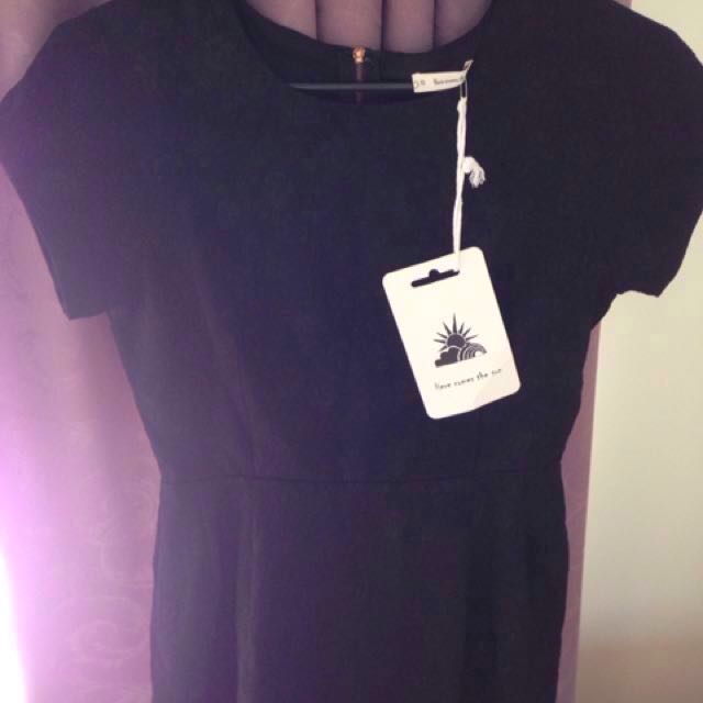 Here Comes The Sun Black Dress Size 10 Women S Fashion Clothes