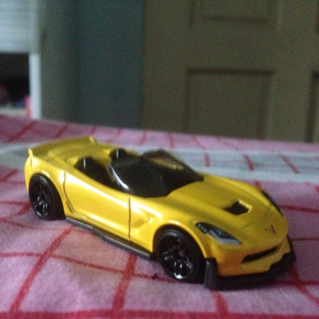 hot wheels corvette c7 zo6 convertible