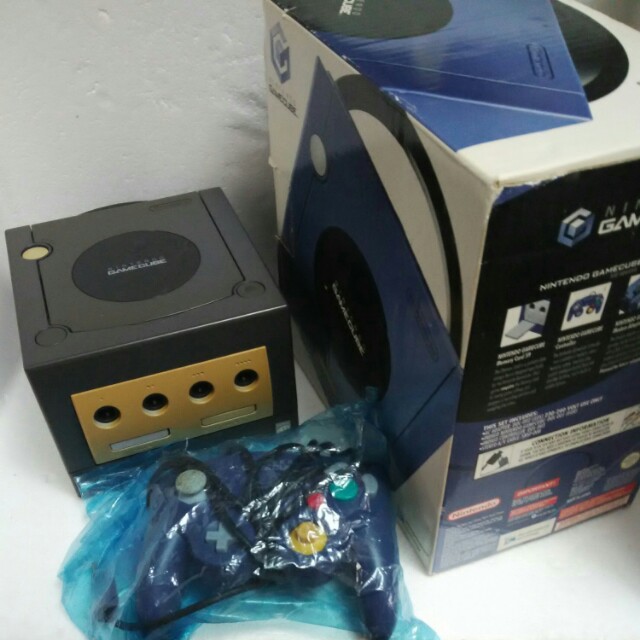 Nintendo Game Cube Gamecube With Box And Controllers Toys Games